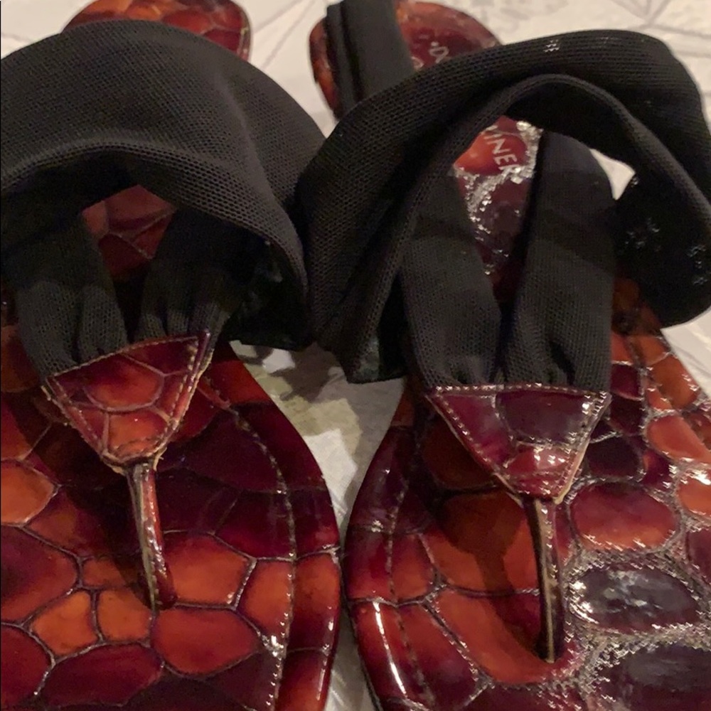 DONALD J PLENER  WEDGE SANDALS - Picture 4 of 8